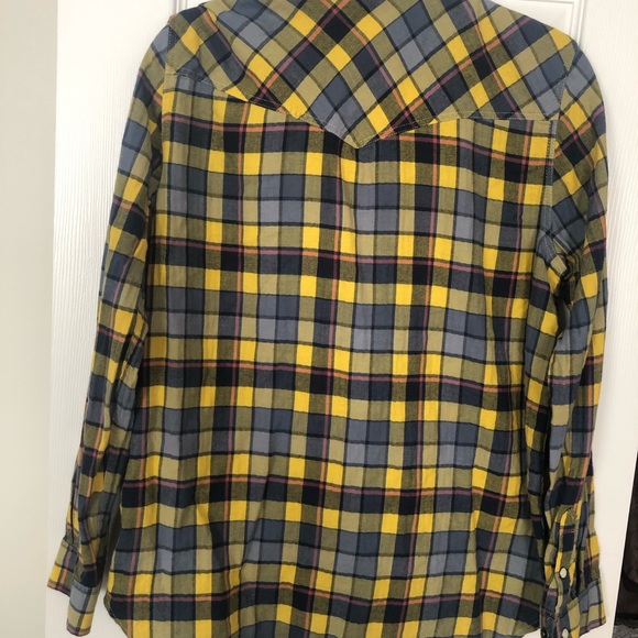 π2/$10π AEO Yellow Plaid Flannel - Picture 4 of 4